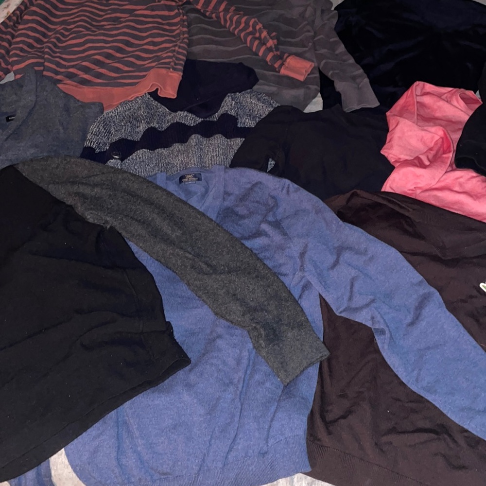 Lot of 12 Sweaters, Sweat shirts, hoodies, size medium